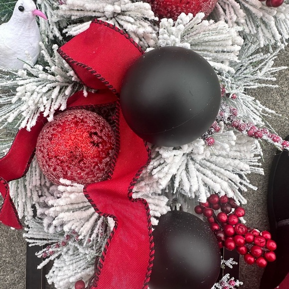 Festive Red and Black Holiday Swag - Picture 10 of 11